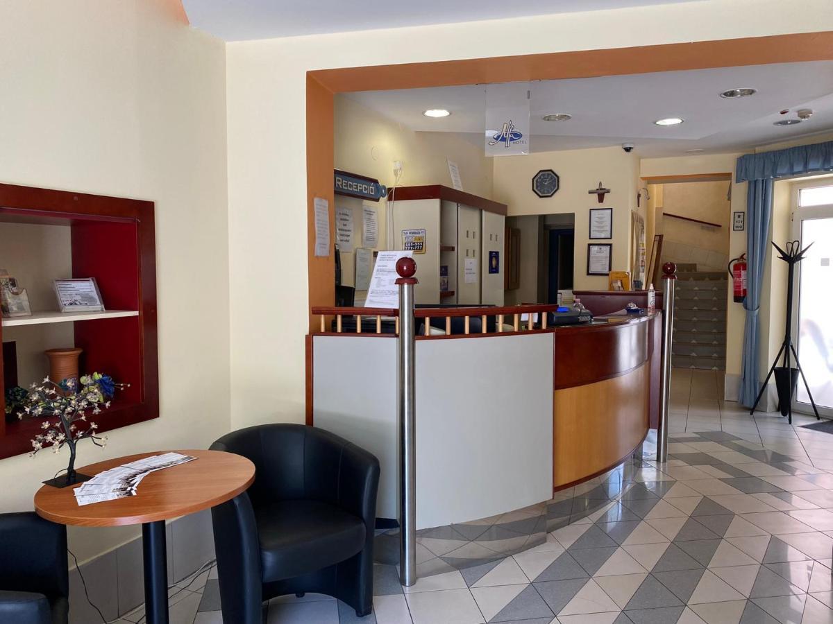 Tisza Alfa Hotel Szeged Exterior photo